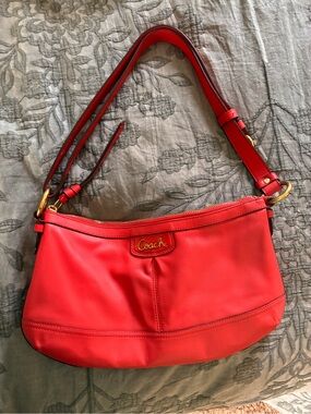 Coach Park Leather Convertible Shoulder Bag F19729